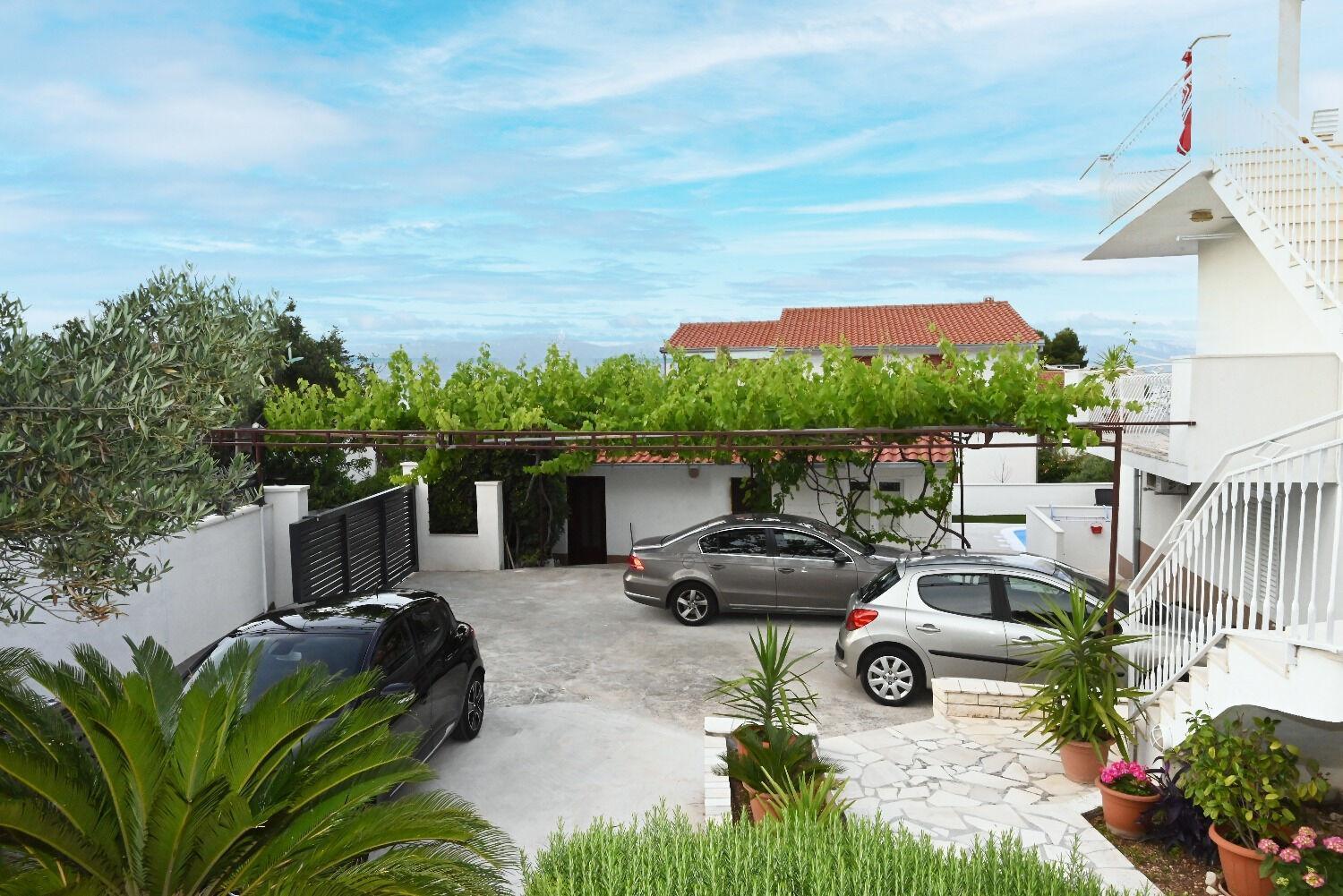 Apartment Mihovilovic Слатине Екстериор снимка