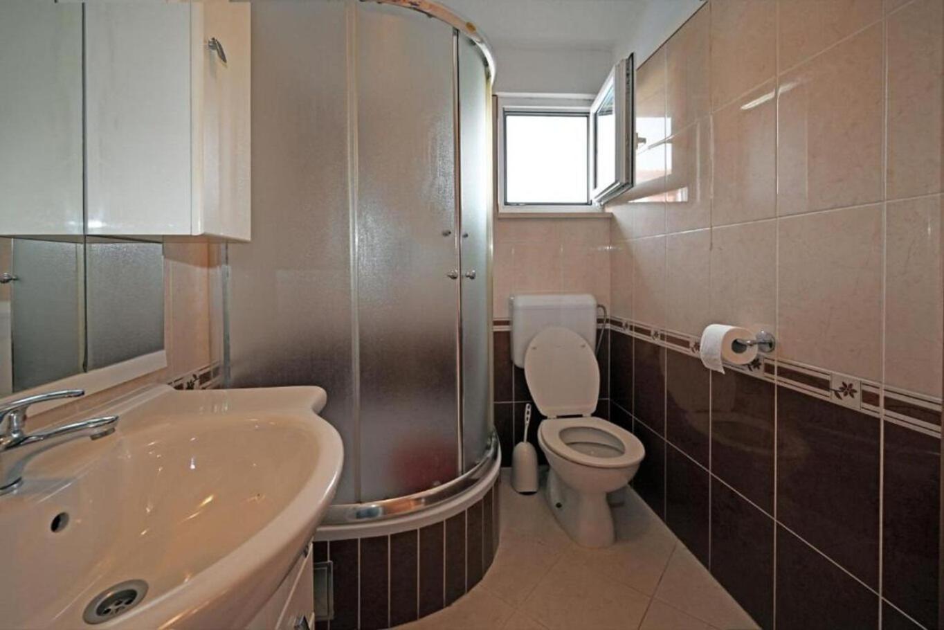 Apartment Mihovilovic Слатине Екстериор снимка