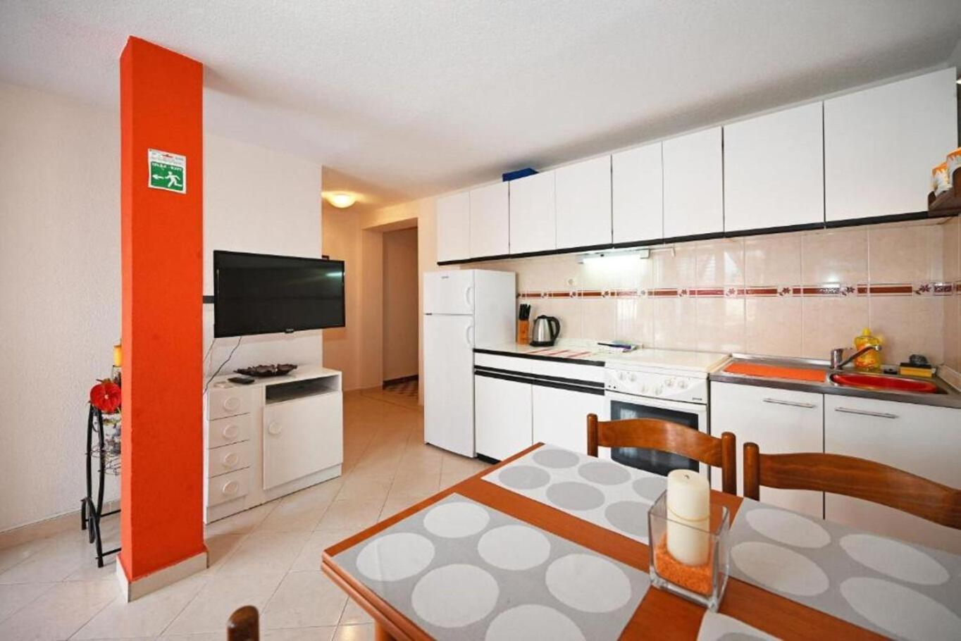 Apartment Mihovilovic Слатине Екстериор снимка