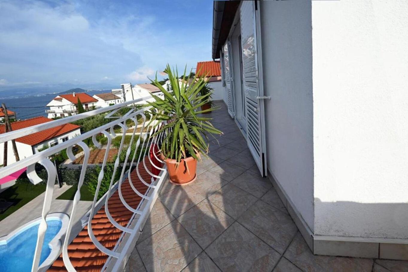 Apartment Mihovilovic Слатине Екстериор снимка