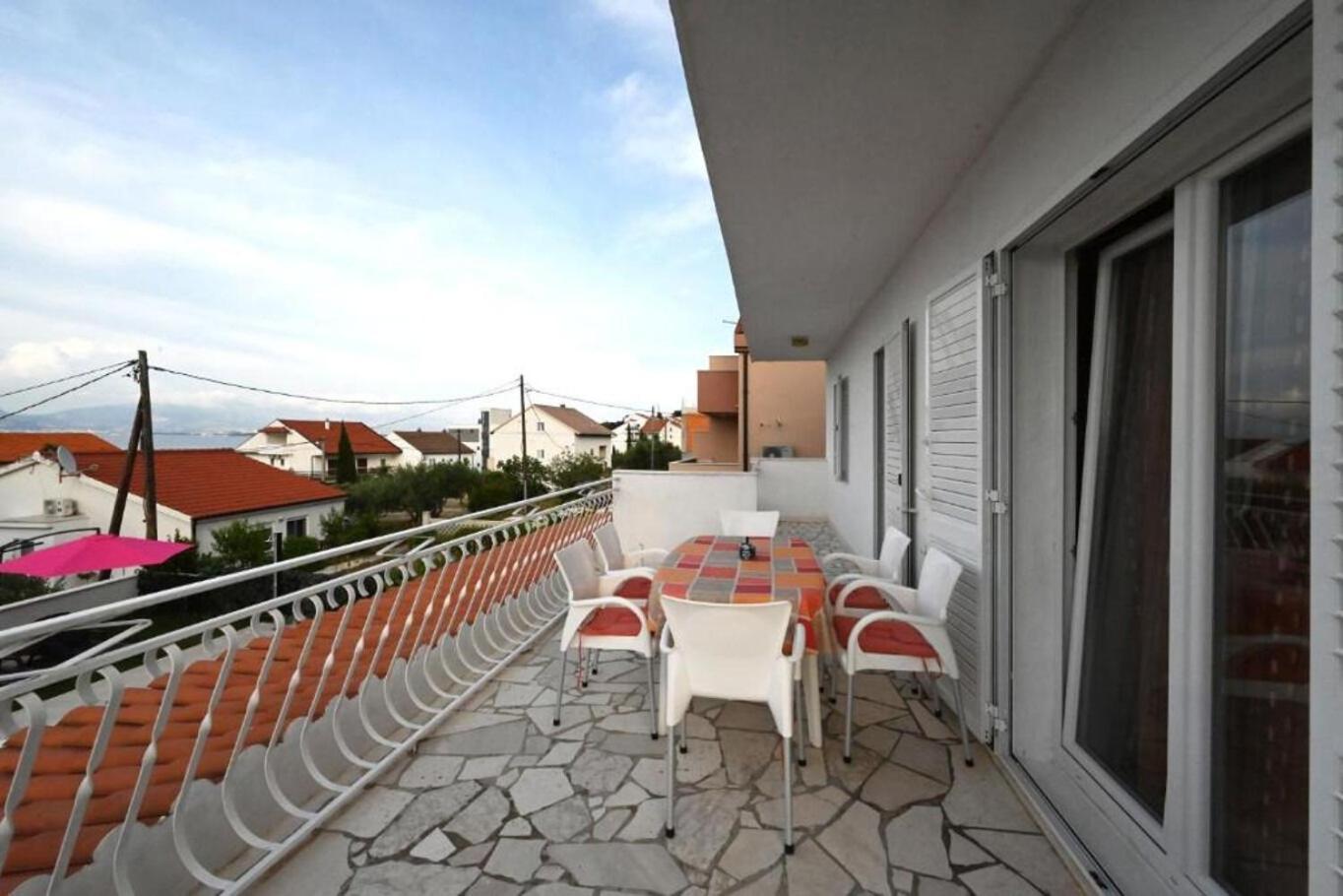 Apartment Mihovilovic Слатине Екстериор снимка