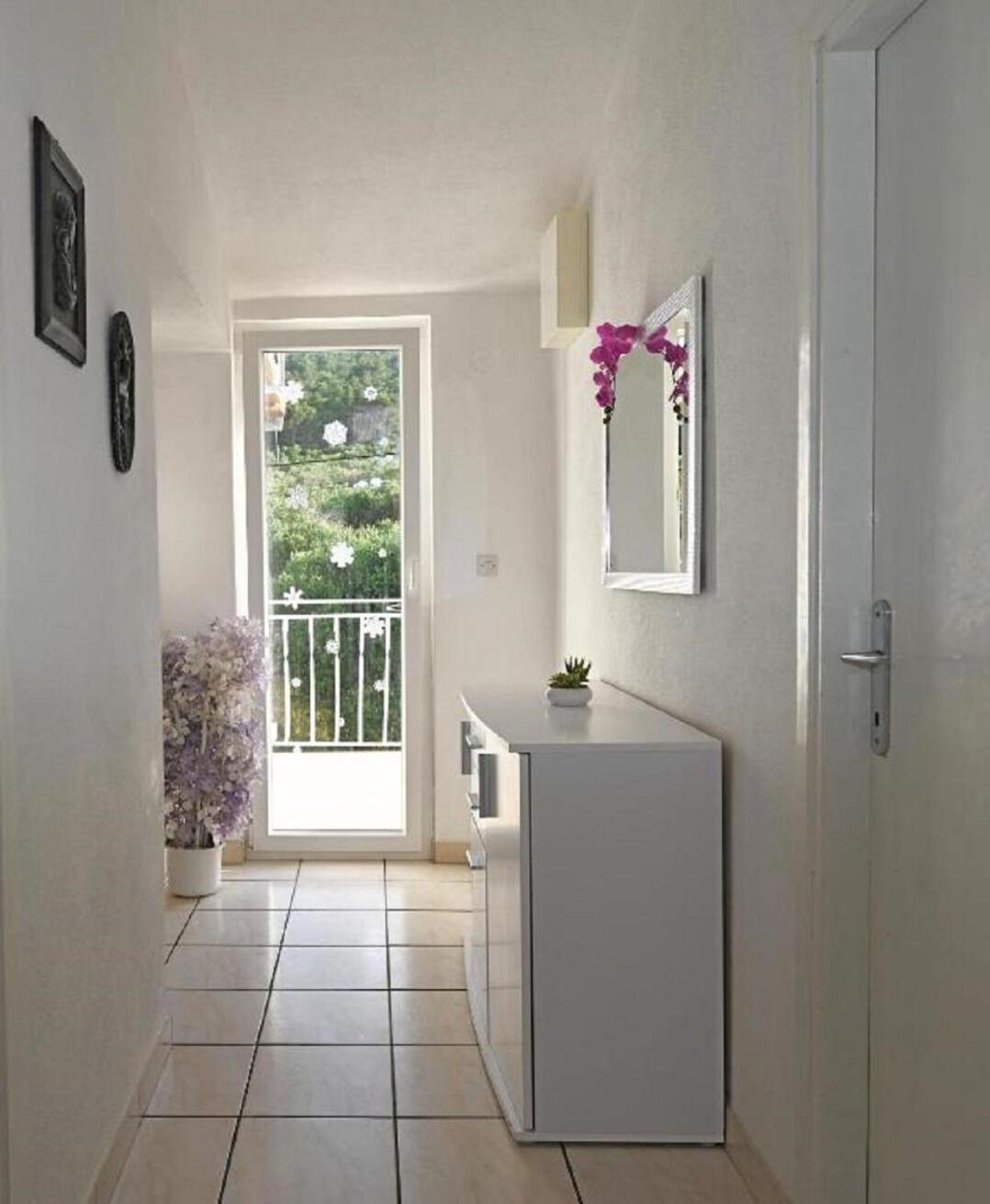 Apartment Mihovilovic Слатине Екстериор снимка