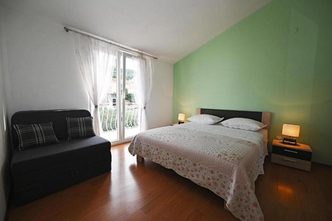Apartment Mihovilovic Слатине Екстериор снимка