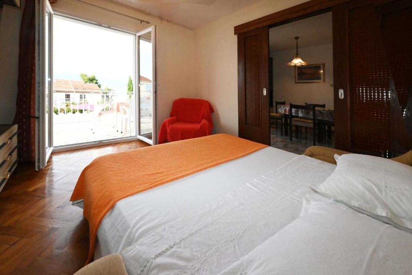 Apartment Mihovilovic Слатине Екстериор снимка