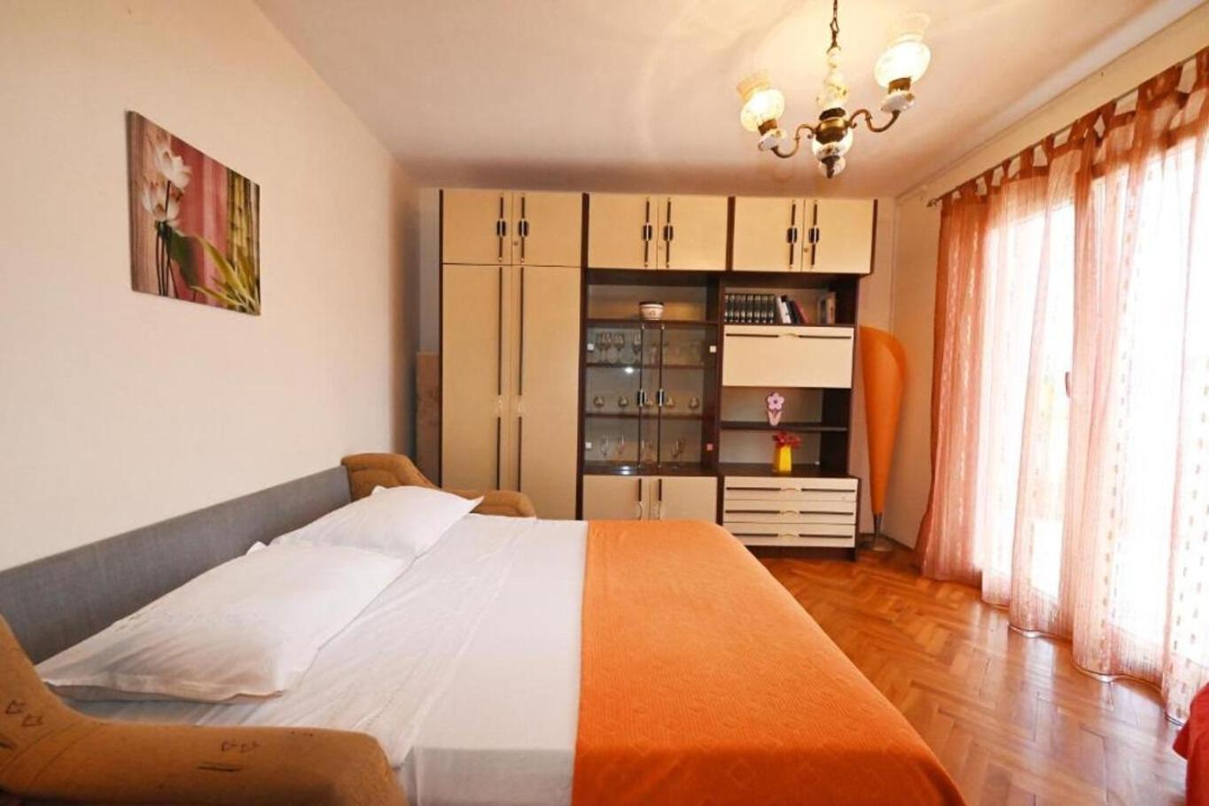 Apartment Mihovilovic Слатине Екстериор снимка