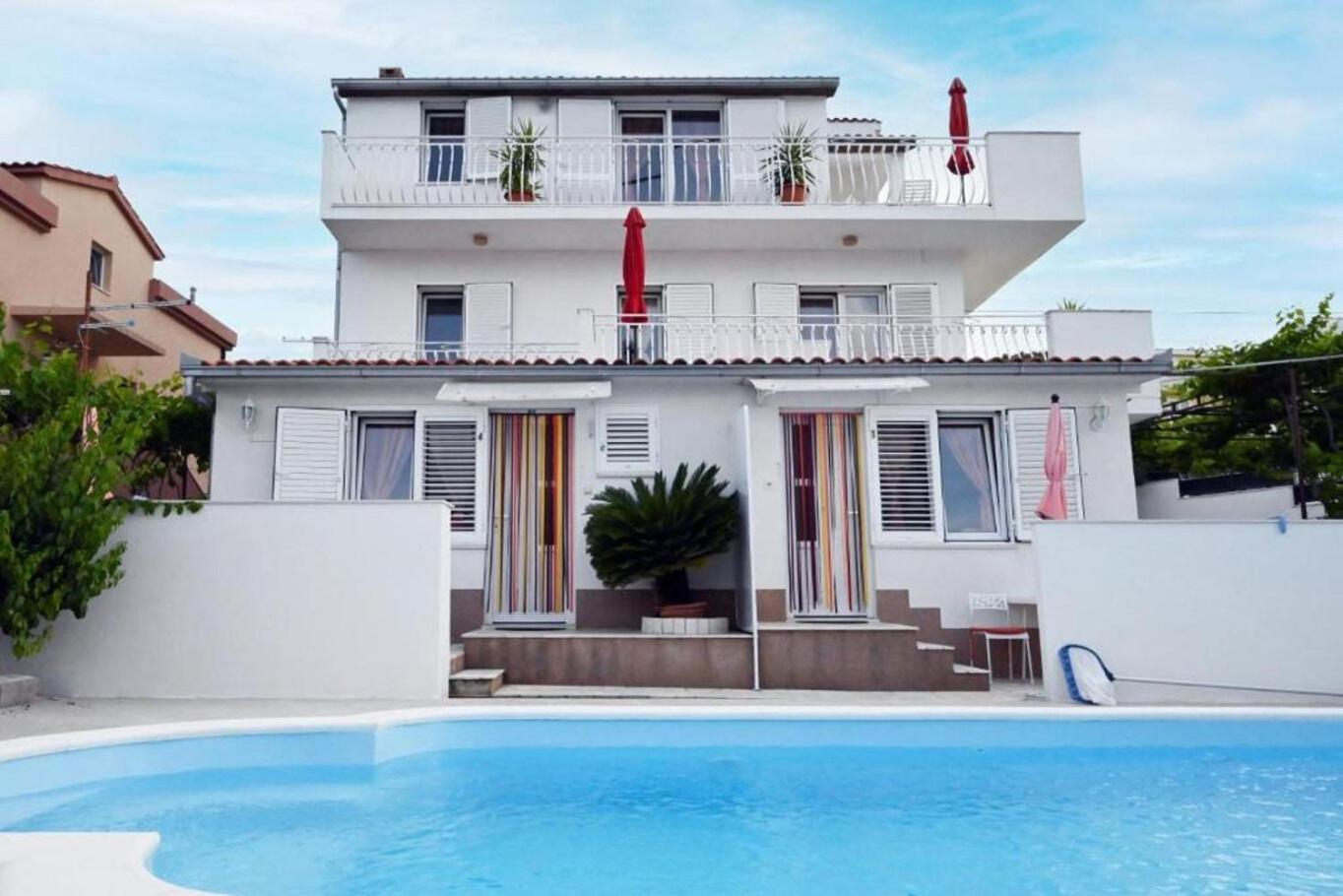 Apartment Mihovilovic Слатине Екстериор снимка